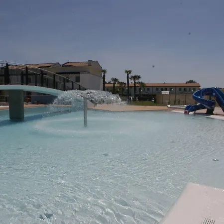 Modern Flat With Swimming Pool And Solarium Διαμέρισμα Μπιμπιόνε